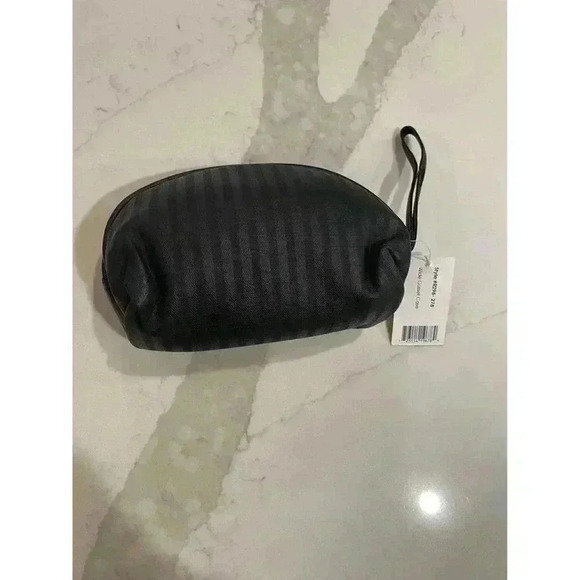 Oscar De La Renta Cosmetic Bag New With Tags - Picture 3 of 4